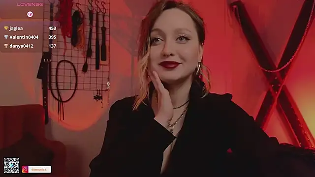 Snapshot of VortexProject chatting on 02.06.25 VortexProject online show from 02.06.25