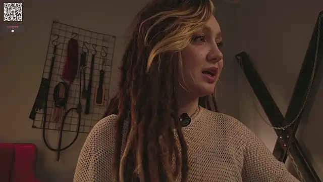 Snapshot of VortexProject chatting on 10.04.25 VortexProject online show from 10.04.25