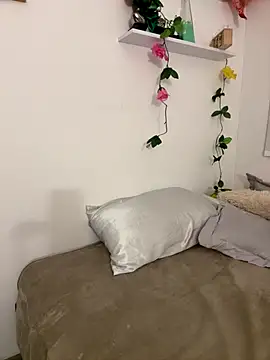 oriana zoeee online show from 10.30.25