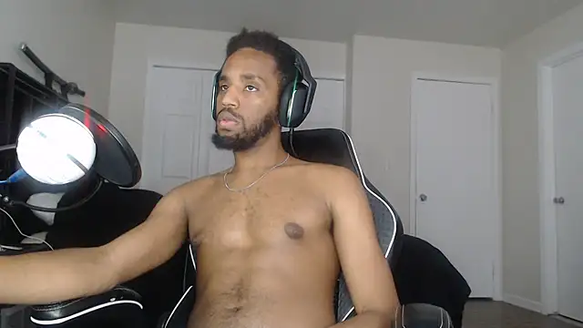 Snapshot of ChrisVacher chatting on 03.08.26 ChrisVacher online show from 03.08.26