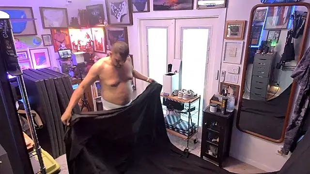 Briefs bud online show from 03.09.25