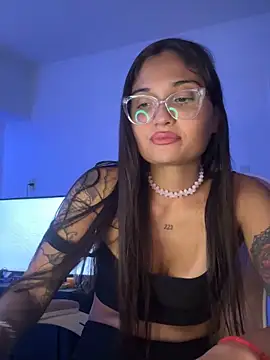 Snapshot of LunaXuan chatting on 01.16.25 LunaXuan online show from 01.16.25