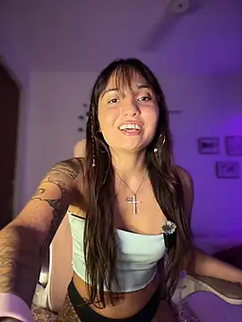 LunaXuan online show from 03.08.26