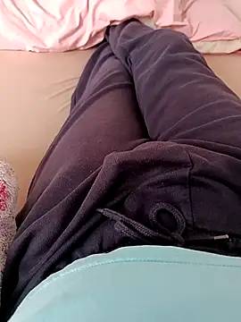 Snapshot of ScalicHat69 chatting on 10.18.25 ScalicHat69 online show from 10.18.25