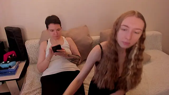 secret dreams   online show from 02.13.25