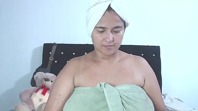 Snapshot of isabella_dirty69 chatting on 04.07.26 isabella dirty69 online show from 04.07.26