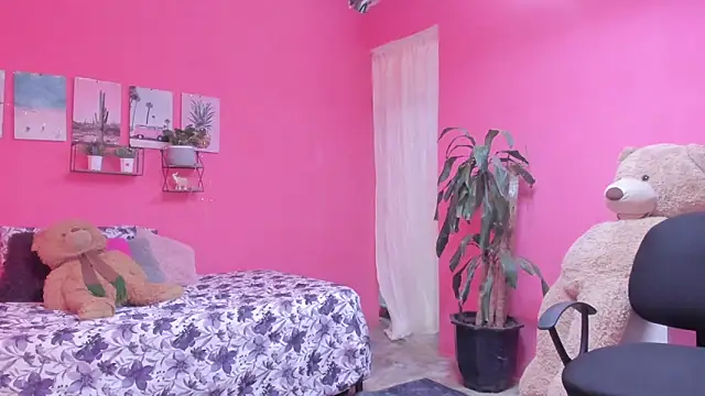 Snapshot of Emma_lean chatting on 12.03.24 Emma lean online show from 12.03.24