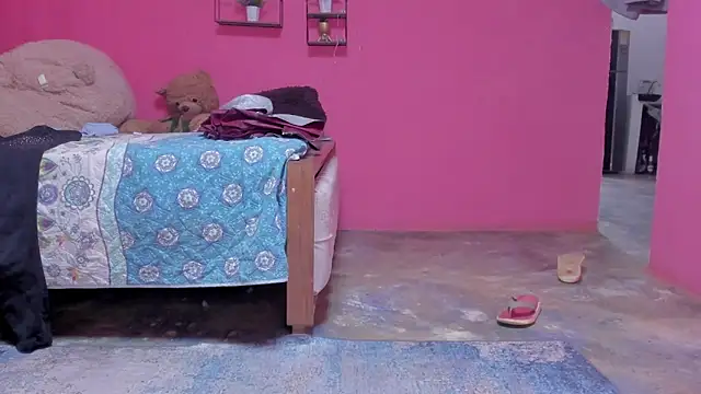 Snapshot of Emma_lean chatting on 03.12.25 Emma lean online show from 03.12.25