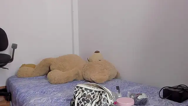 Snapshot of Emma_lean chatting on 09.17.25 Emma lean online show from 09.17.25