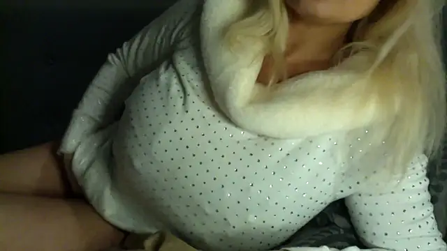 Lisavontease online show from 12.27.24