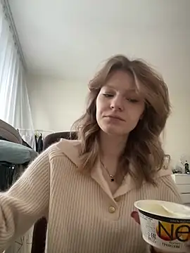 Snapshot of MaryHiggins chatting on 02.09.25 MaryHiggins online show from 02.09.25