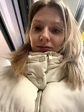 Snapshot of MaryHiggins chatting on 02.12.25 MaryHiggins online show from 02.12.25