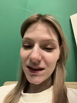 Snapshot of MaryHiggins chatting on 02.13.25 MaryHiggins online show from 02.13.25