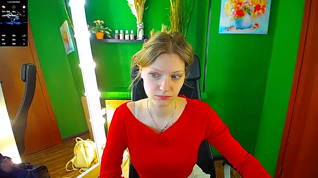 Snapshot of MaryHiggins chatting on 02.14.25 MaryHiggins online show from 02.14.25