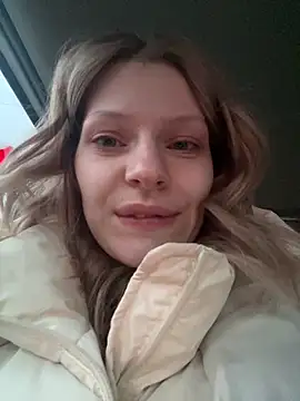 Snapshot of MaryHiggins chatting on 02.14.25 MaryHiggins online show from 02.14.25