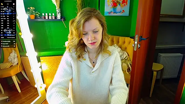 Snapshot of MaryHiggins chatting on 02.19.25 MaryHiggins online show from 02.19.25