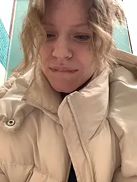 Snapshot of MaryHiggins chatting on 02.23.25 MaryHiggins online show from 02.23.25