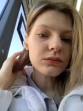 Snapshot of MaryHiggins chatting on 03.22.25 MaryHiggins online show from 03.22.25