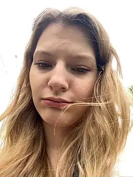 Snapshot of MaryHiggins chatting on 09.21.25 MaryHiggins online show from 09.21.25