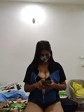 Ipsita-bold online show from 07.24.26