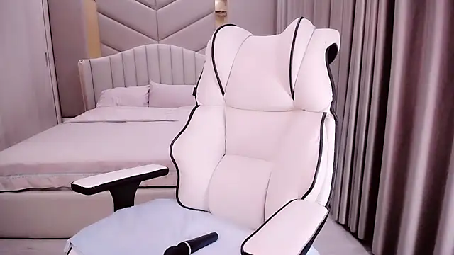 Girl  Funny online show from 07.26.26