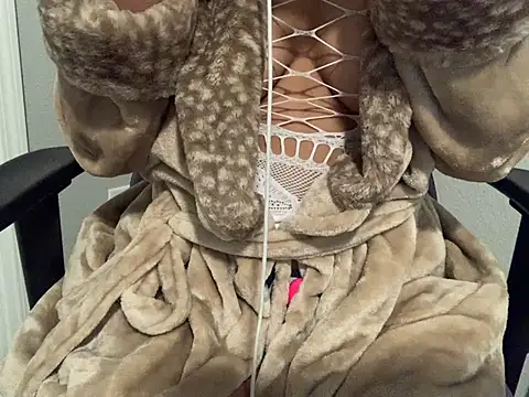 Snapshot of RylHoneyy chatting on 01.13.25 RylHoneyy online show from 01.13.25