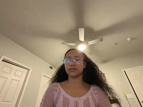 Snapshot of RylHoneyy chatting on 02.01.26 RylHoneyy online show from 02.01.26