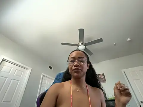 Snapshot of RylHoneyy chatting on 02.02.26 RylHoneyy online show from 02.02.26