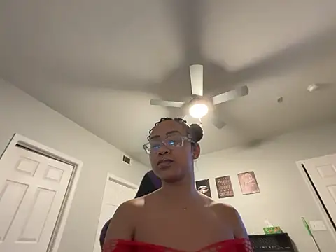 Snapshot of RylHoneyy chatting on 02.07.26 RylHoneyy online show from 02.07.26