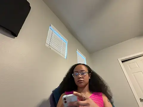 Snapshot of RylHoneyy chatting on 02.10.26 RylHoneyy online show from 02.10.26