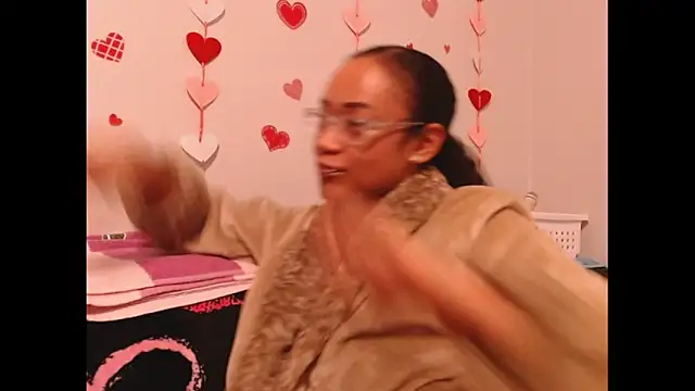 Snapshot of RylHoneyy chatting on 02.15.26 RylHoneyy online show from 02.15.26