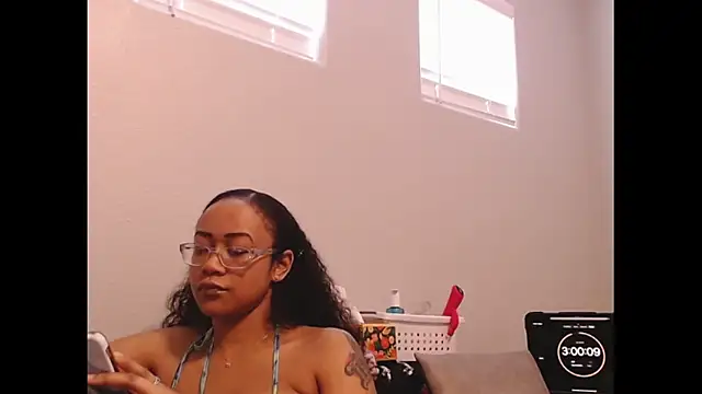 Snapshot of RylHoneyy chatting on 02.19.26 RylHoneyy online show from 02.19.26