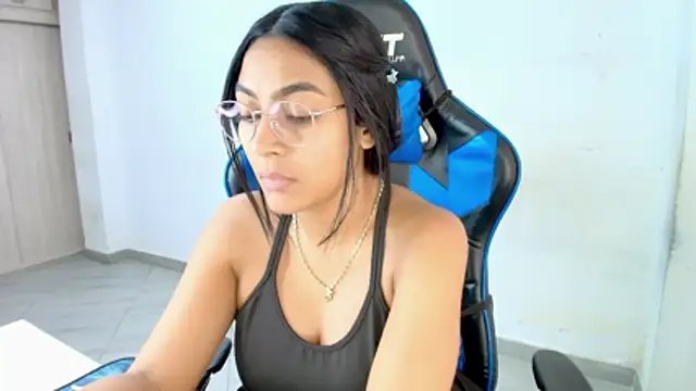 sophiax-x online show from 02.10.26