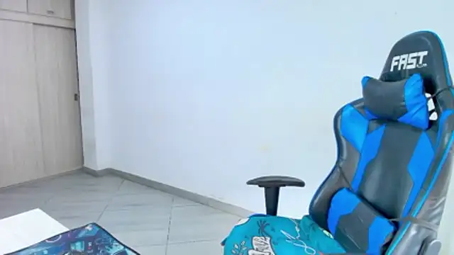 sophiax-x online show from 02.19.26