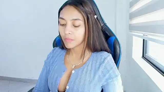 sophiax-x online show from 07.16.26