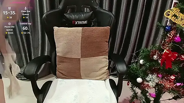 Yuki-yio online show from 12.16.25