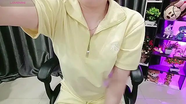 Yuki-yio online show from 06.18.26