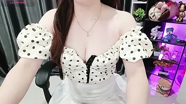 Yuki-yio online show from 06.23.26