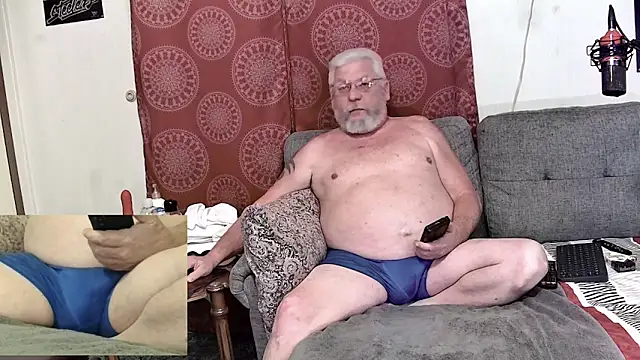 Snapshot of countrydomdaddy chatting on 12.31.24 countrydomdaddy online show from 12.31.24