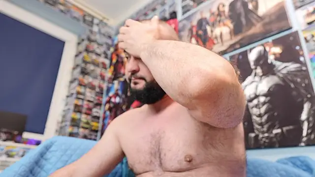 Snapshot of Muscle_Bear chatting on 04.21.26 Muscle Bear online show from 04.21.26