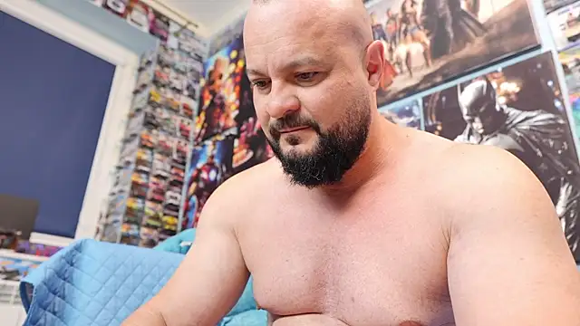 Snapshot of Muscle_Bear chatting on 05.09.26 Muscle Bear online show from 05.09.26