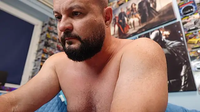 Snapshot of Muscle_Bear chatting on 06.01.26 Muscle Bear online show from 06.01.26