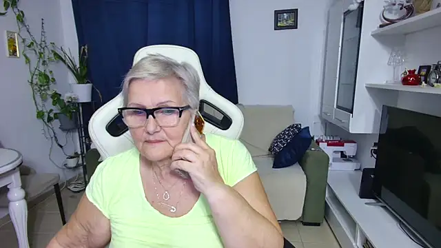 Selenna57 online show from 04.19.26