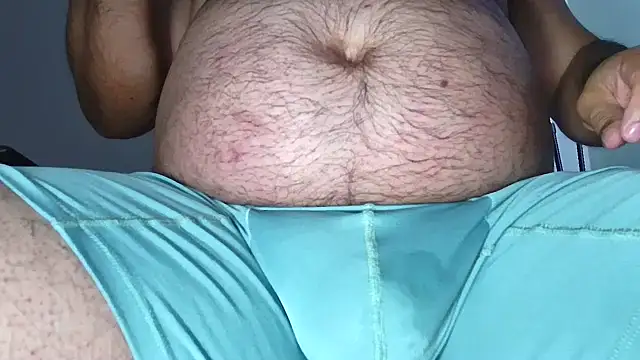 Snapshot of ChubbyLatin_ chatting on 11.24.25 ChubbyLatin online show from 11.24.25