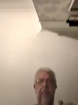 Snapshot of dirtyharry2022 chatting on 09.08.25 dirtyharry2022 online show from 09.08.25