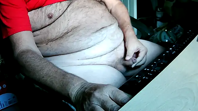 Snapshot of dirtyharry2022 chatting on 09.30.25 dirtyharry2022 online show from 09.30.25