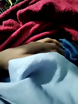 Snapshot of Krishna_kr_@xh chatting on 11.06.25 Krishna kr xh online show from 11.06.25