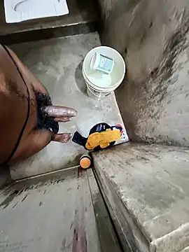 Snapshot of Krishna_kr_@xh chatting on 11.08.25 Krishna kr xh online show from 11.08.25