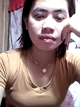 Snapshot of Cutie_body11 chatting on 06.13.26 Cutie body11 online show from 06.13.26