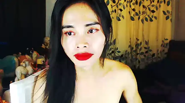 Snapshot of AsianDollLena chatting on 02.12.25 AsianDollLena online show from 02.12.25